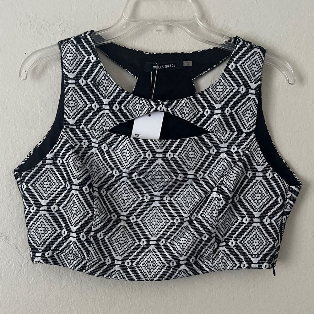NWT Wells Grace Geometric Tribal Print Cut-Out Tank Crop in Size L